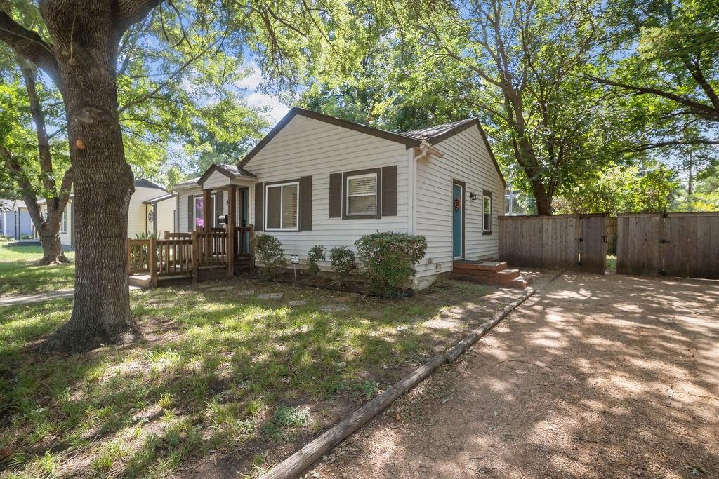 1116 Edgefield Drive