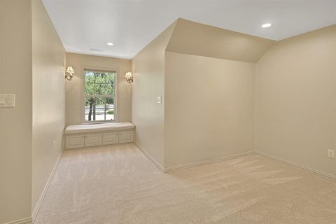 Tiny photo for 10111 Bluffview Circle, Pilot Point, TX 76258 (MLS # 21073440)