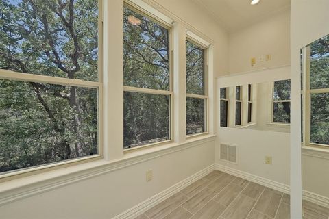 Tiny photo for 10111 Bluffview Circle, Pilot Point, TX 76258 (MLS # 21073440)