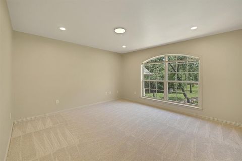 Tiny photo for 10111 Bluffview Circle, Pilot Point, TX 76258 (MLS # 21073440)