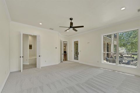 Tiny photo for 10111 Bluffview Circle, Pilot Point, TX 76258 (MLS # 21073440)