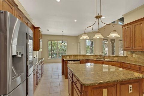 Tiny photo for 10111 Bluffview Circle, Pilot Point, TX 76258 (MLS # 21073440)