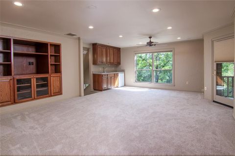 Tiny photo for 10111 Bluffview Circle, Pilot Point, TX 76258 (MLS # 21073440)