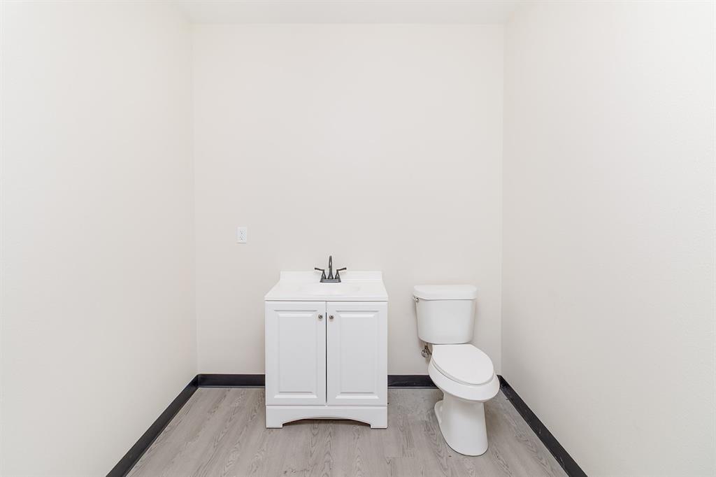 FULCHER - Commercial Sale