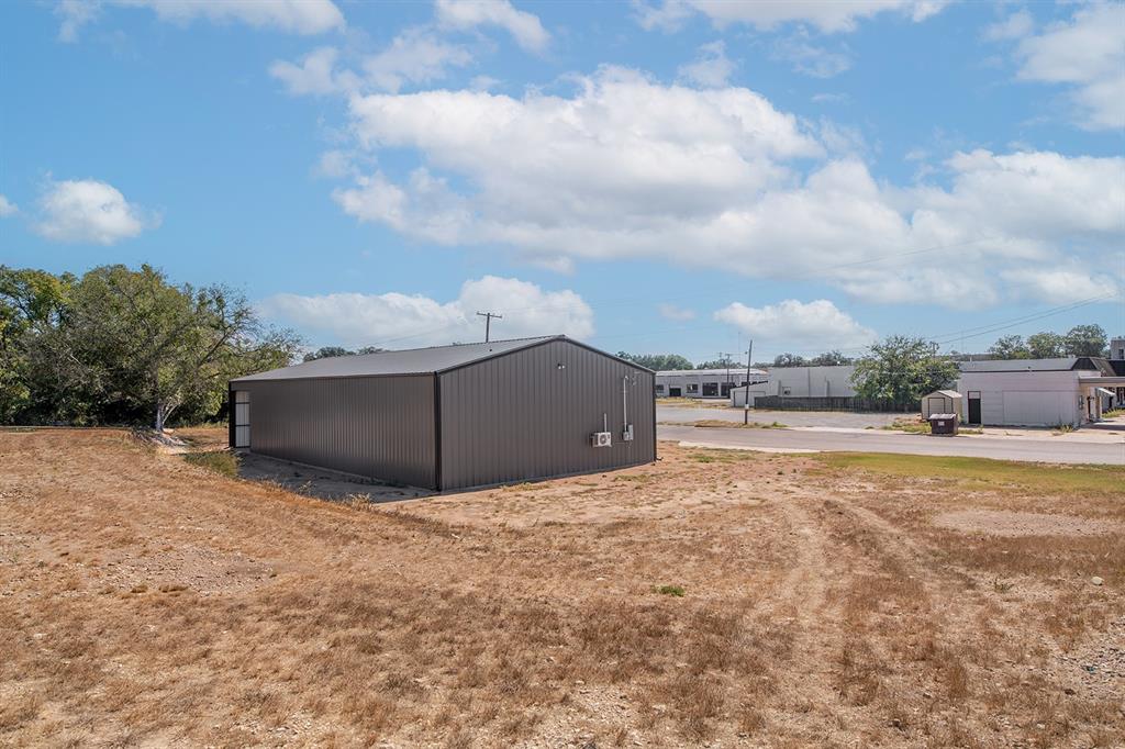 FULCHER - Commercial Sale