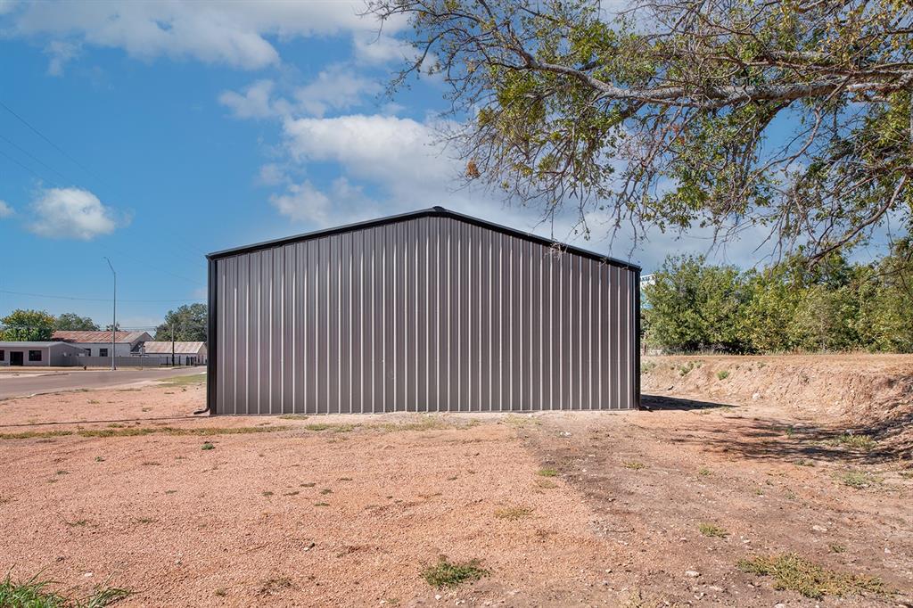 FULCHER - Commercial Sale