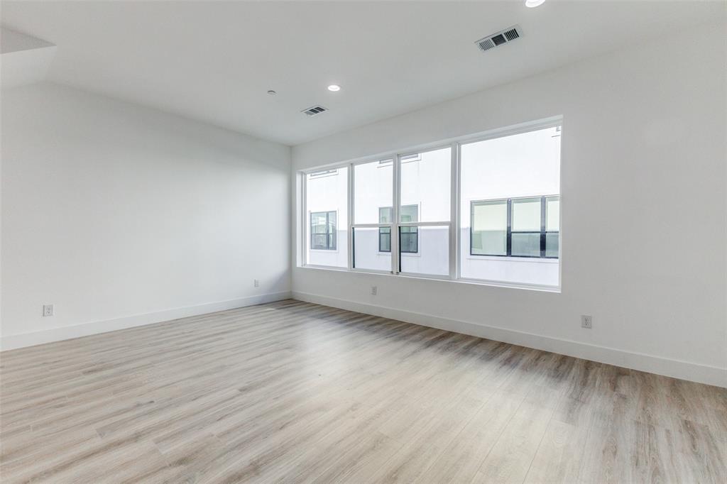 Dallas, Texas 75204, United States, 2 Bedrooms Bedrooms, ,3 BathroomsBathrooms,Residential,Active,4146