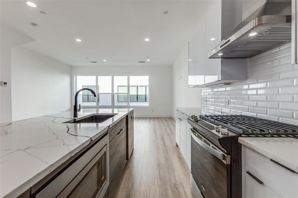 Dallas, Texas 75204, United States, 2 Bedrooms Bedrooms, ,3 BathroomsBathrooms,Residential,Active,4146