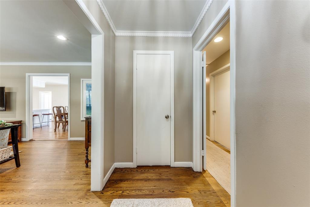 6453 Dunstan Lane