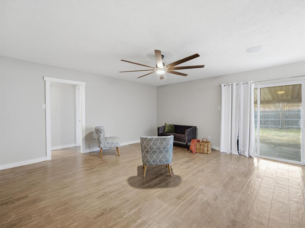 7621 Meadowbrook Drive