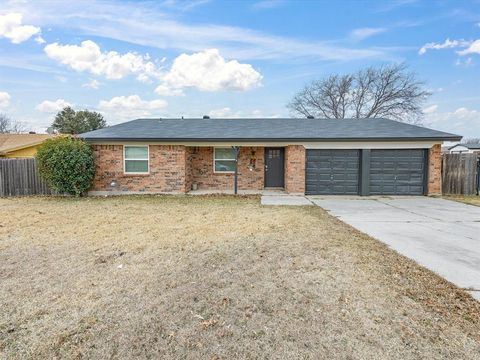7621 Meadowbrook Drive Watauga TX 76148