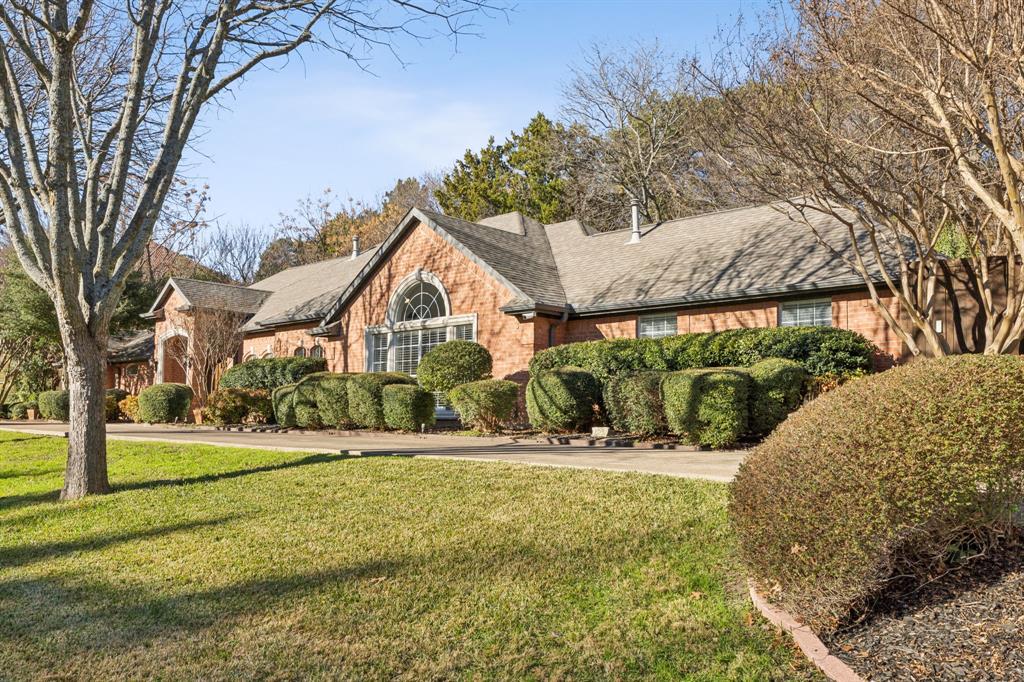 809 Sleepy Hollow Drive