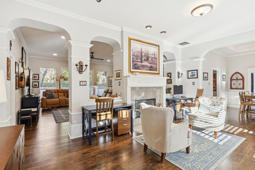 809 Sleepy Hollow Drive