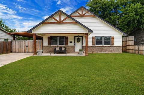 Photo of 10011 Mill Valley Lane, Dallas, TX 75217 (MLS # 21254555)