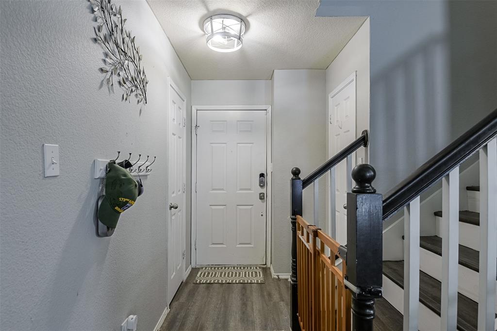 1575 Sandhurst Drive