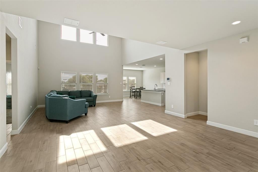 832 Alexandria Lane