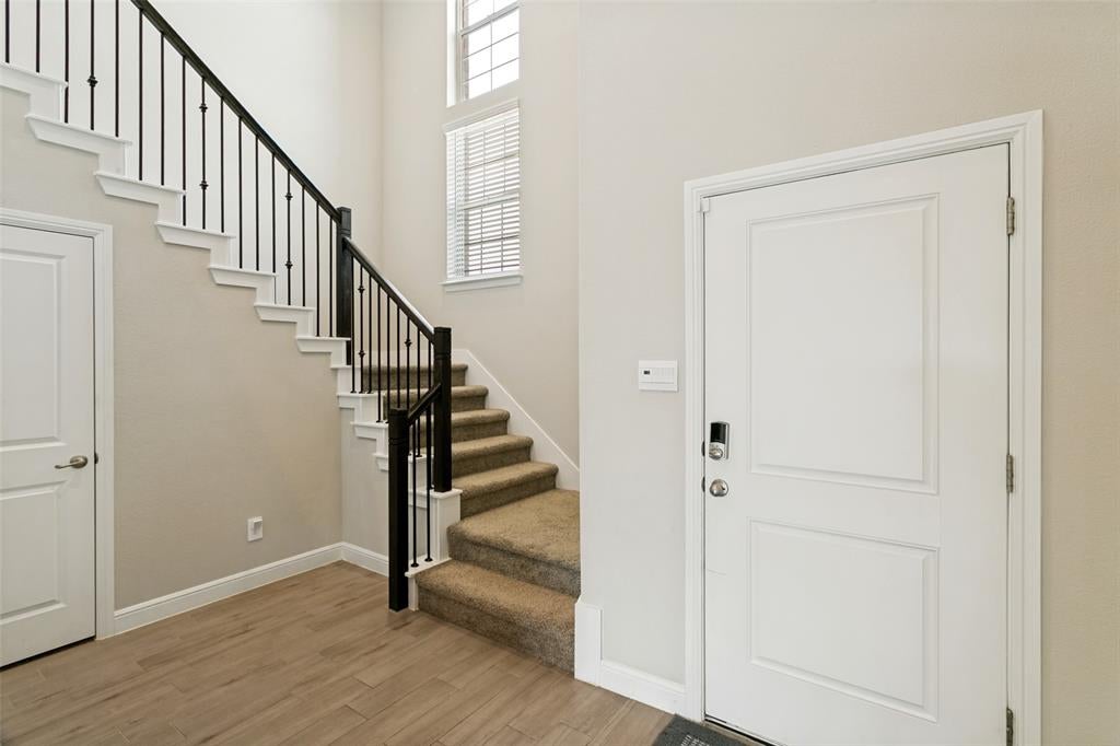 832 Alexandria Lane