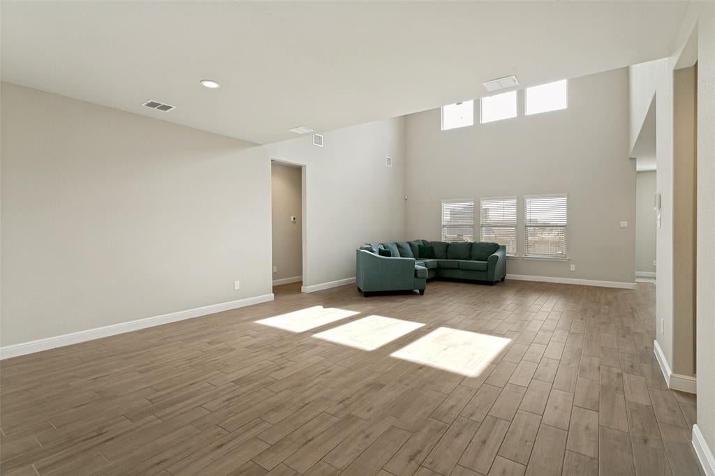 832 Alexandria Lane