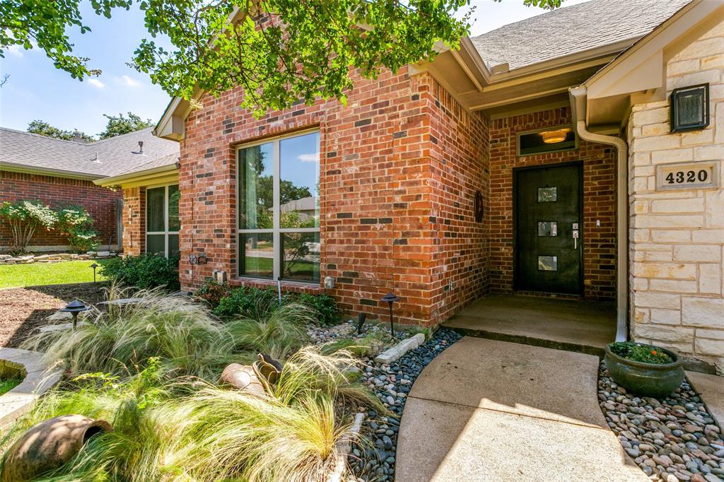 4320 Country Lane