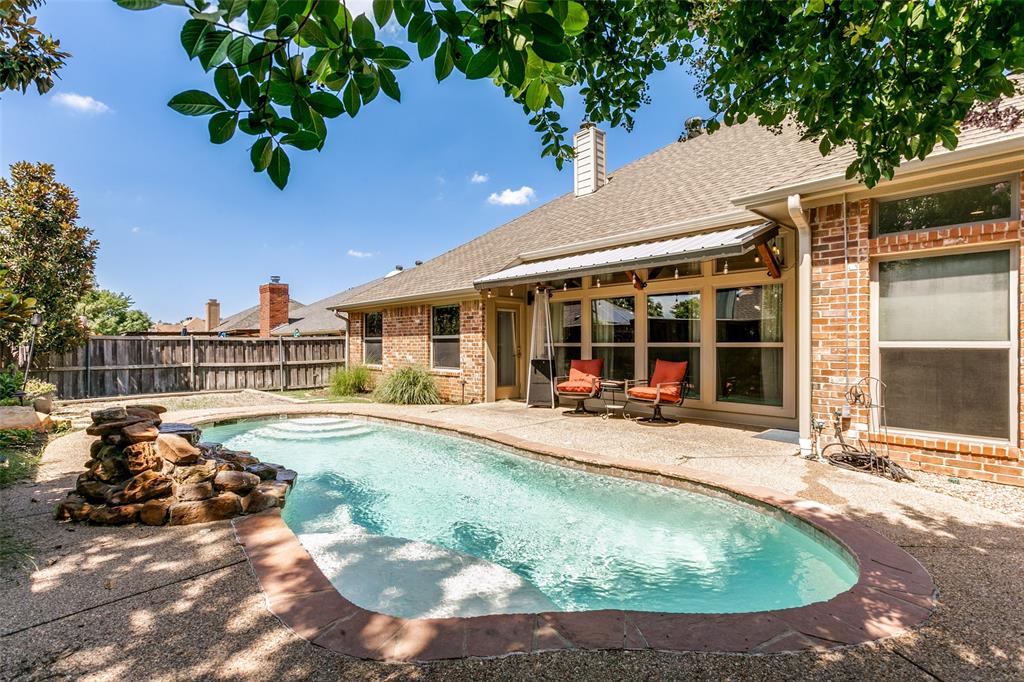 4320 Country Lane