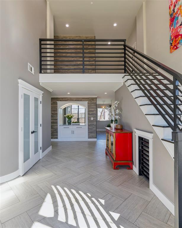 9204 Indian Knoll Trail