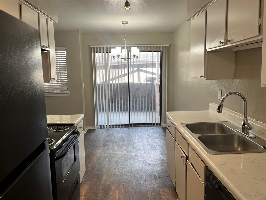 Parkside Condos - Residential