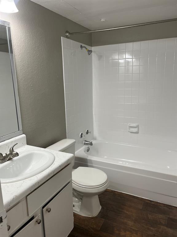 Parkside Condos - Residential