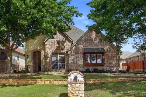 Photo of 620 Highview Lane, Hurst, TX 76054 (MLS # 21235608)