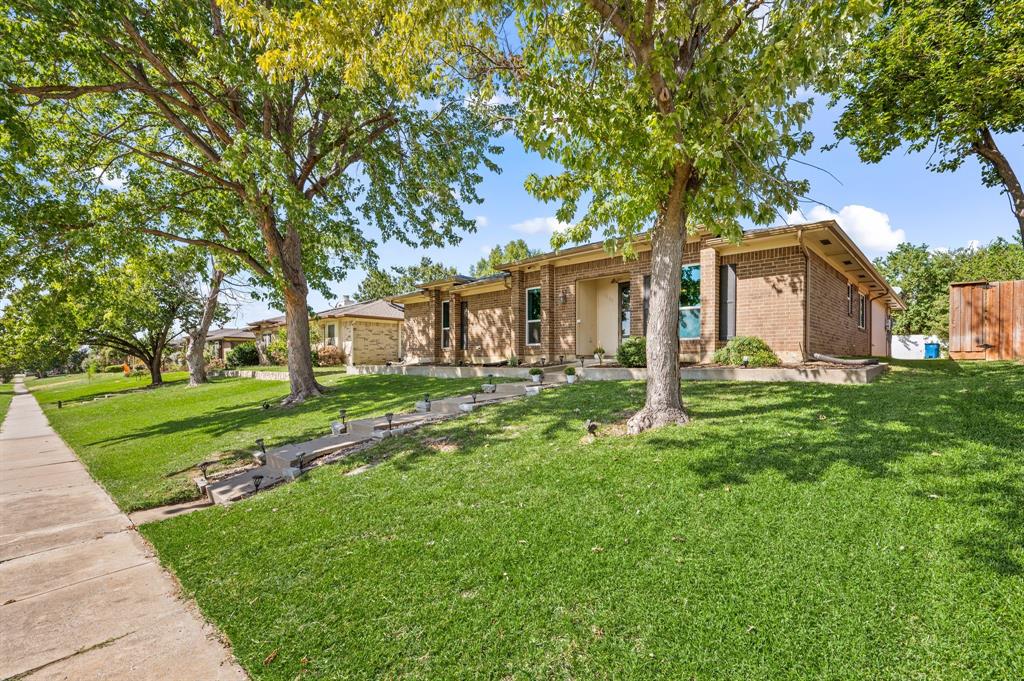 1733 Sterling Lane