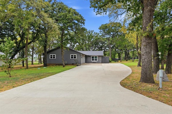237 CAYUGA TRL, LAKE KIOWA, TX 76240 - Image 69897d889a8d22a8439ec3f5f1edcc3d/4168930497