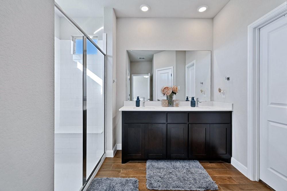 Trails of Elizabeth Crk - Residential