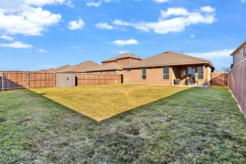 Tiny photo for 15840 Farringdon Street, Fort Worth, TX 76247 (MLS # 21100377)