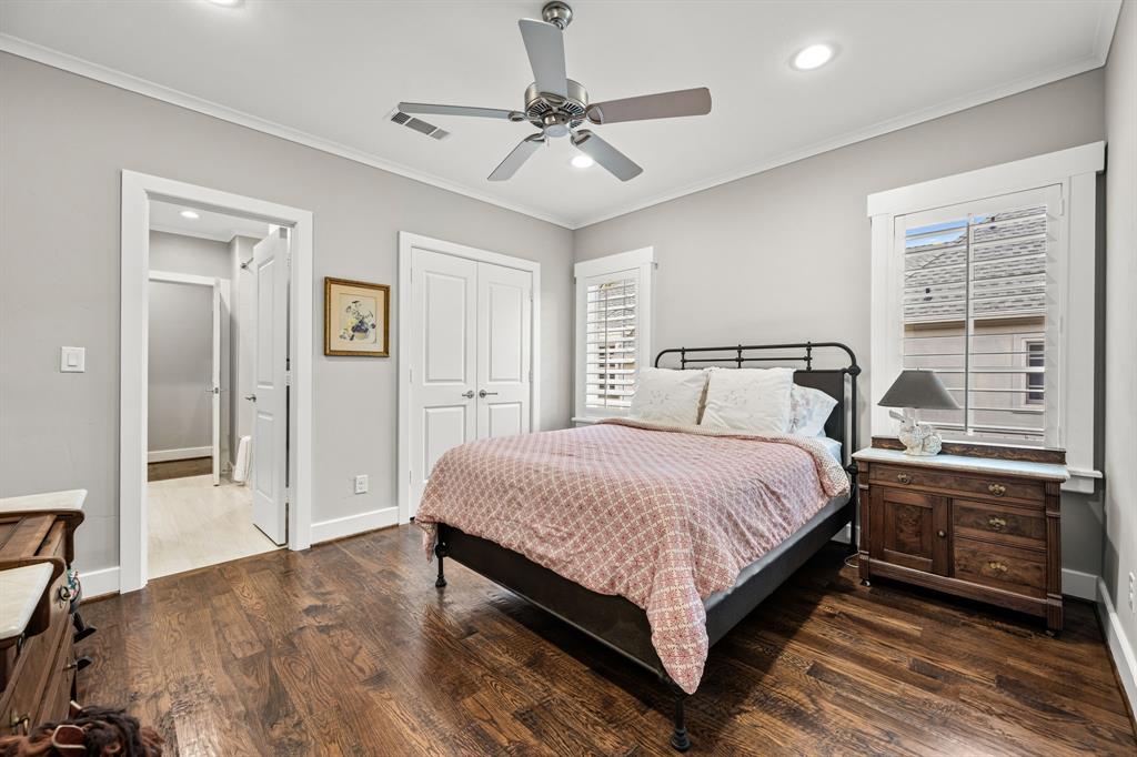 UNIVERSITY HEIGHTS - Residential