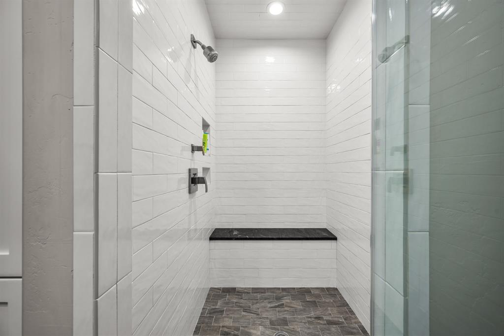 UNIVERSITY HEIGHTS - Residential