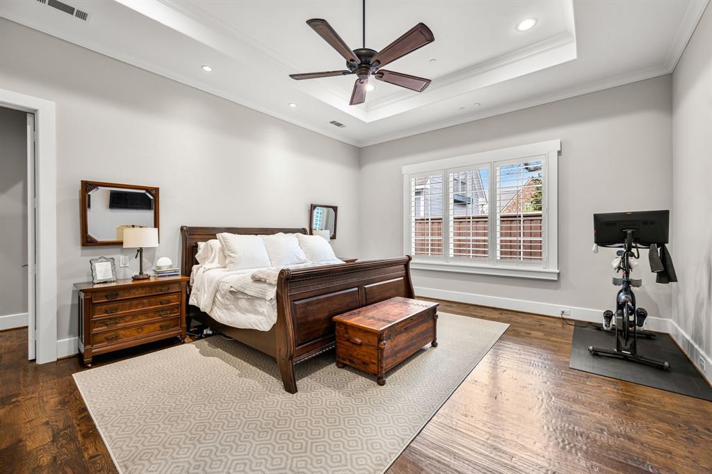UNIVERSITY HEIGHTS - Residential