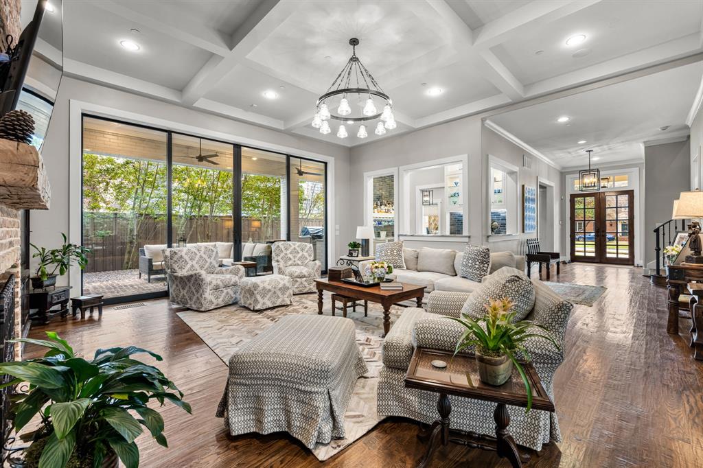 UNIVERSITY HEIGHTS - Residential