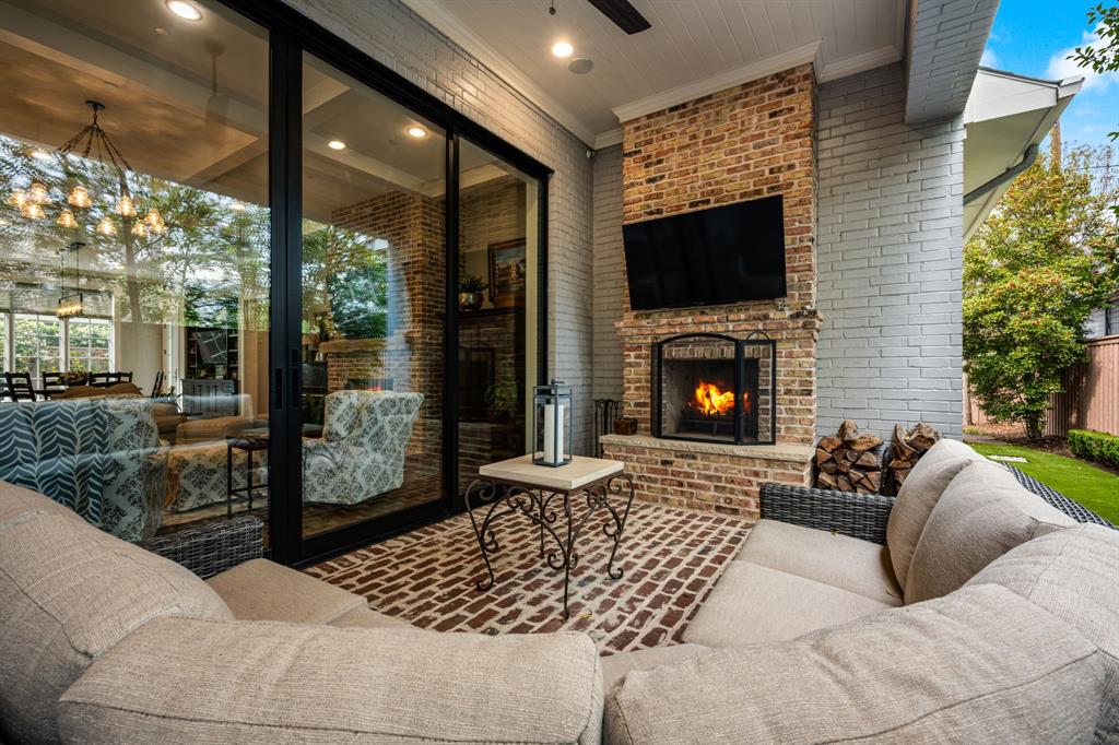 UNIVERSITY HEIGHTS - Residential