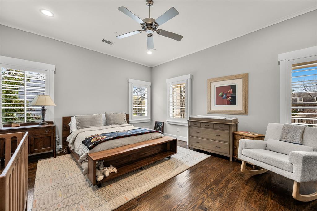 UNIVERSITY HEIGHTS - Residential