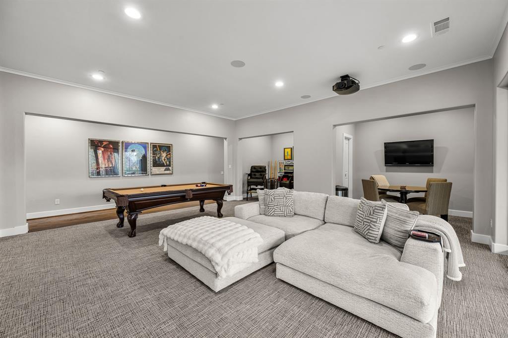 UNIVERSITY HEIGHTS - Residential