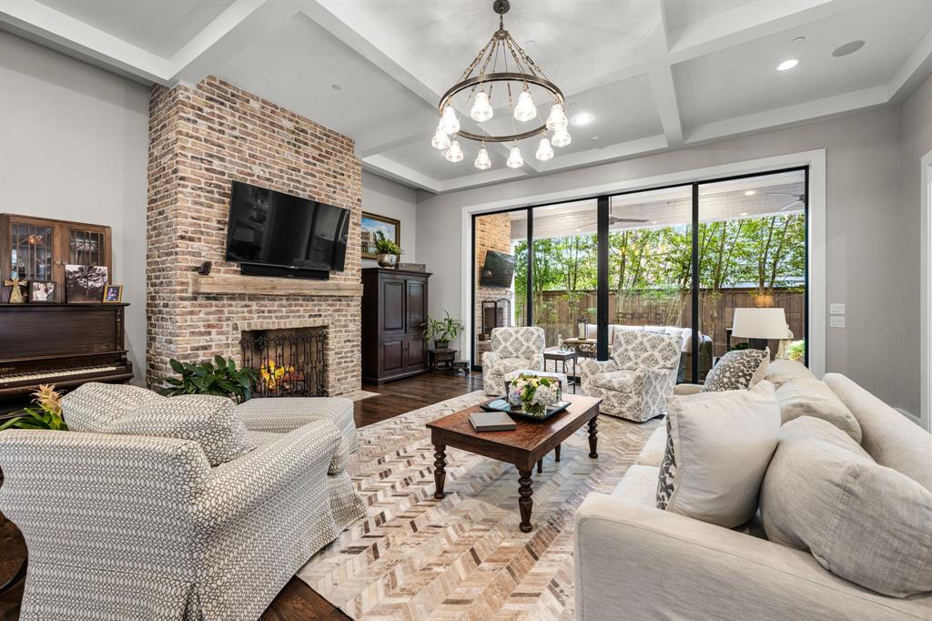 UNIVERSITY HEIGHTS - Residential