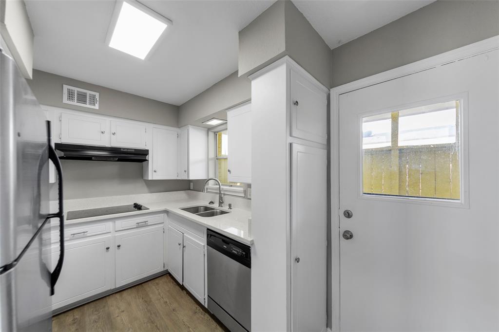 Birchbrook 02 Condos - Residential