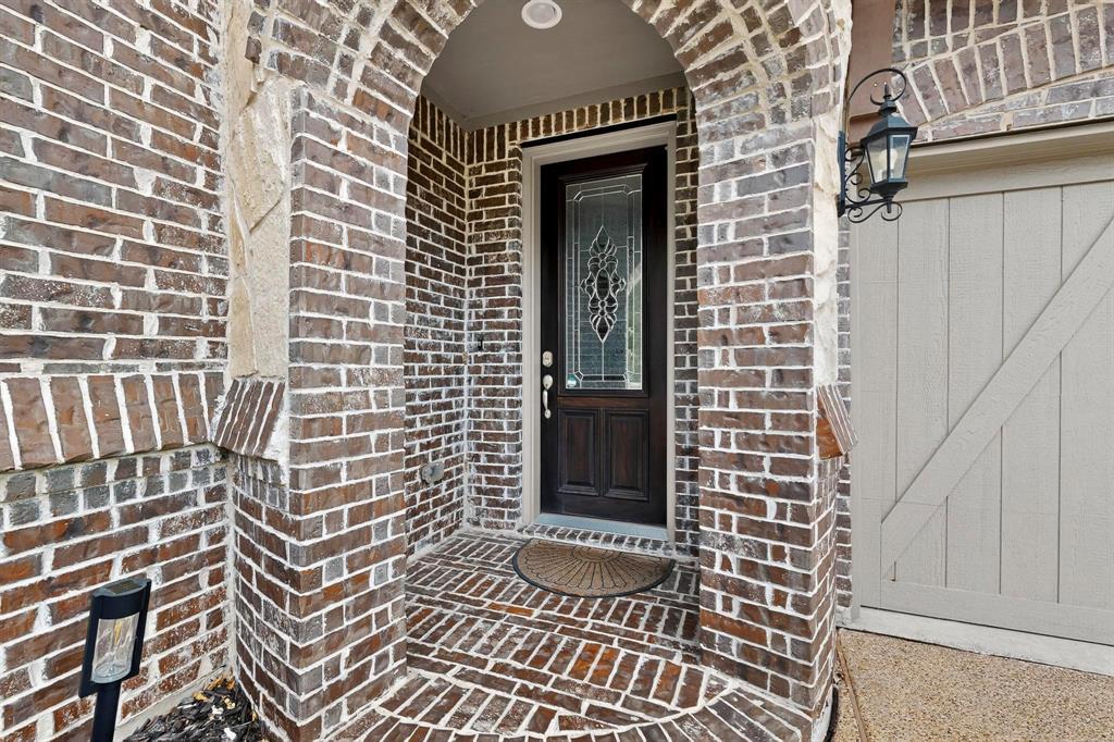 5616 Snowberry Drive