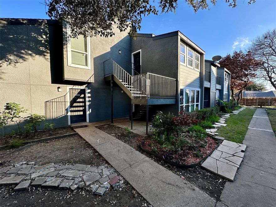 This beautifully remodeled second-floor unit offers a bright and open living space featuring a fireplace for added comfort. The spacious bedroom includes a generously sized closet, making the layout both practical and inviting. Water is billed back to the resident at $55 per month. Per HOA guidelines, pets must not exceed 25 lbs.