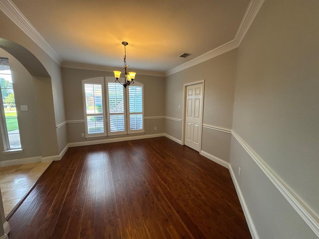 2022 Country Brook Lane