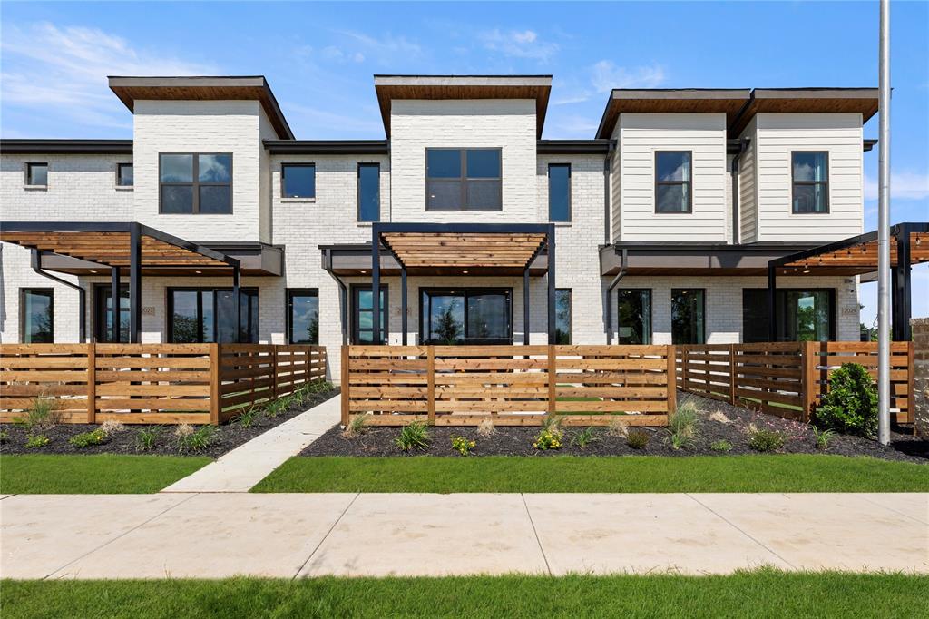 2025 Aldrich Mews