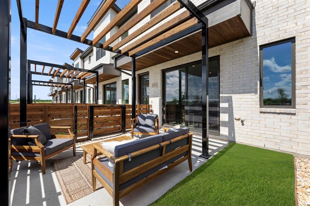 Ten Mile Creek - Residential