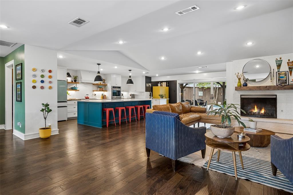 9 Willow Creek Place