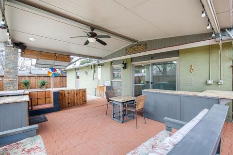 Tiny photo for 917 Warfield Way, Richardson, TX 75080 (MLS # 21197356)