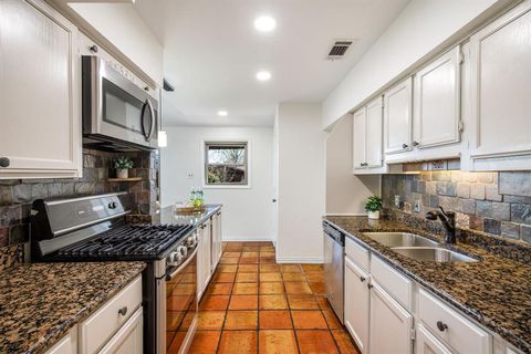 Tiny photo for 917 Warfield Way, Richardson, TX 75080 (MLS # 21197356)