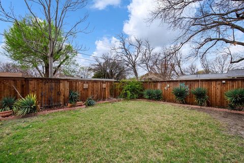 Tiny photo for 917 Warfield Way, Richardson, TX 75080 (MLS # 21197356)